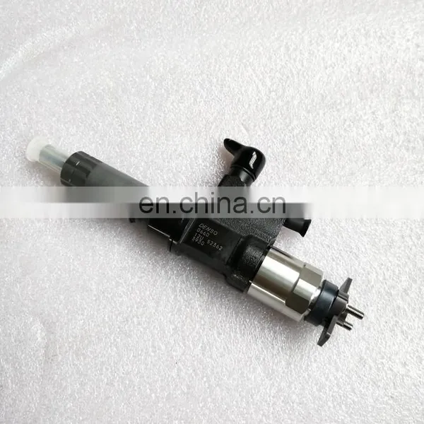 Genuine Truck Diesel Engine Fuel Injector 095000-0660 for Common Rail Injector 095000-8903,8-98284393-0,8982843930 photo-4