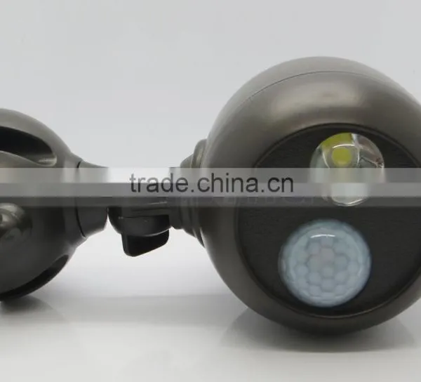 Outdoor Christmas Street Light Decoration Sensor Lamp Spotlight photo-3