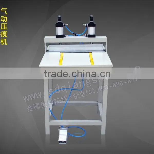 Photobook creasing machine, paper production creasing machine