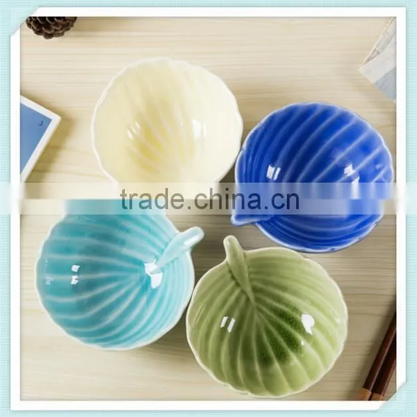 Ceramic Leaf Shape Bowl With Leaf Design Fruit Bowl photo-2