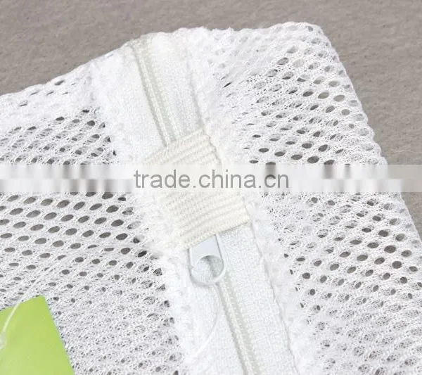 Hot Selling Zipper Closure Intimate Wash Bag photo-3