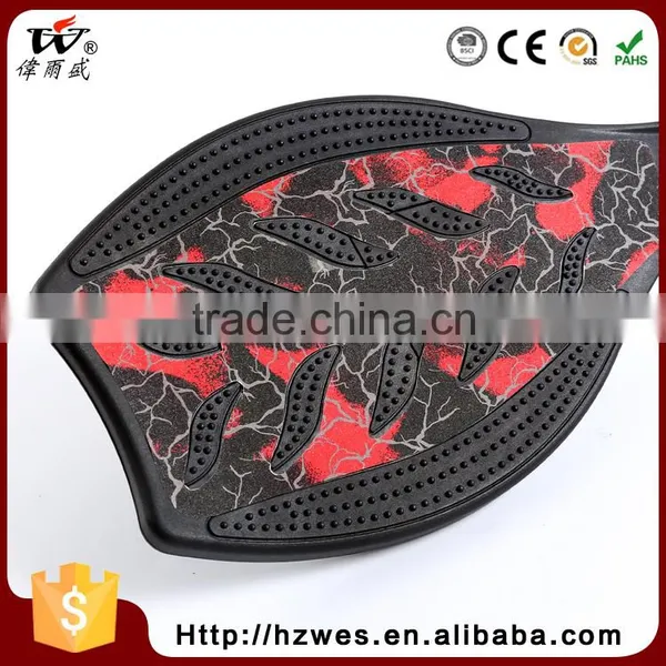 EN13613A 90kgs Top Nylon Deck Material OEM Fish Shape Skateboard photo-2