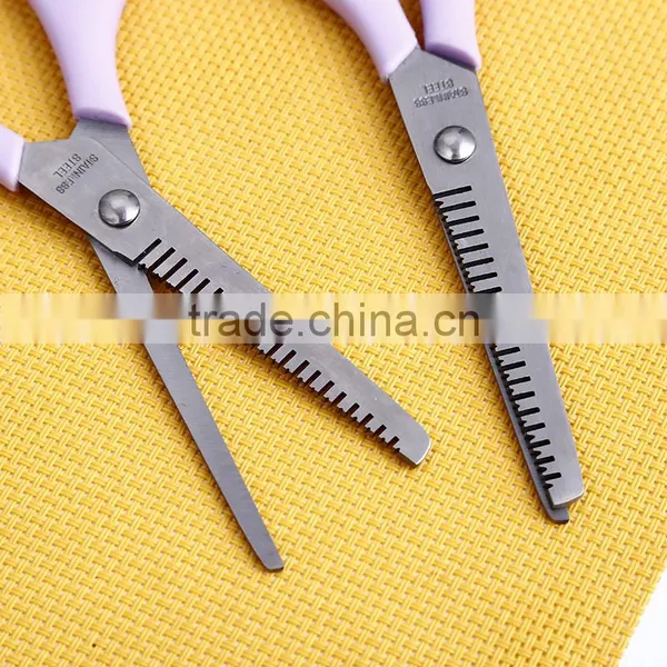 AOY18 Plastic Handle Hair Scissors , Easy Carry Safty Hair Cutting Scissors With Tooth photo-5