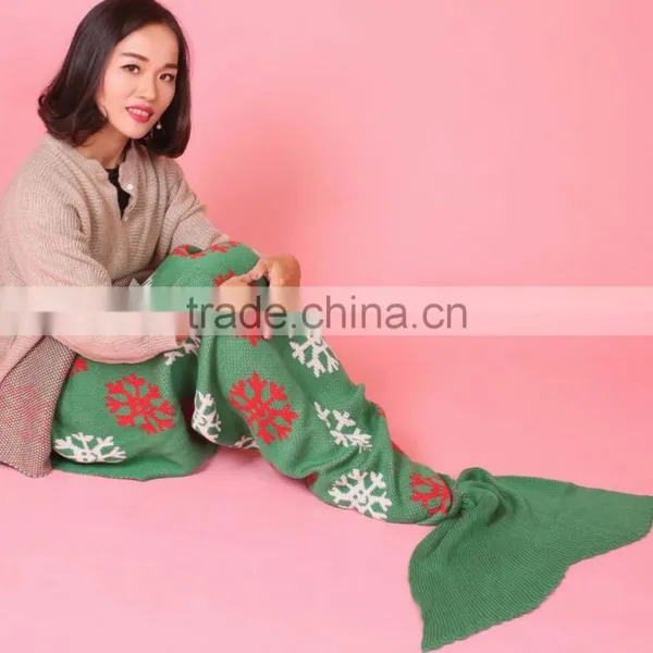 Customized Size and Color Christmas Green Knitted Mermaid Tail Blanket for Ladies photo-2