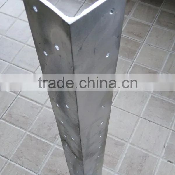 Hot Rolled Steel Angle Bar With Punched Holes photo-4