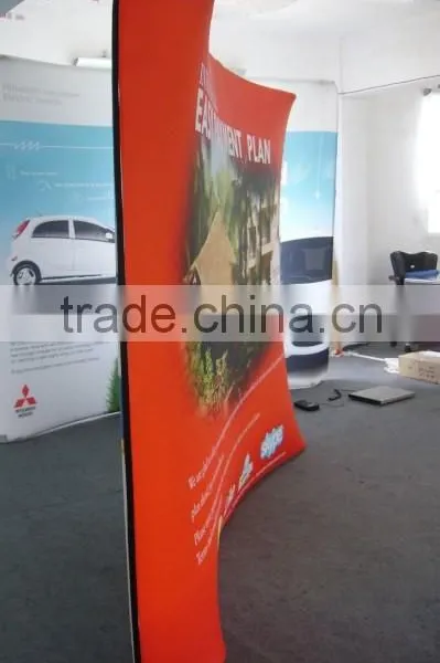 Curved Tension Display photo-2