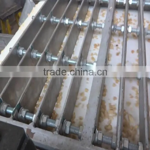 Top Quality High Efficency Cashew Nut Cutting Machine/ Peanut Chopping Machine/nut Chopping Machine photo-2