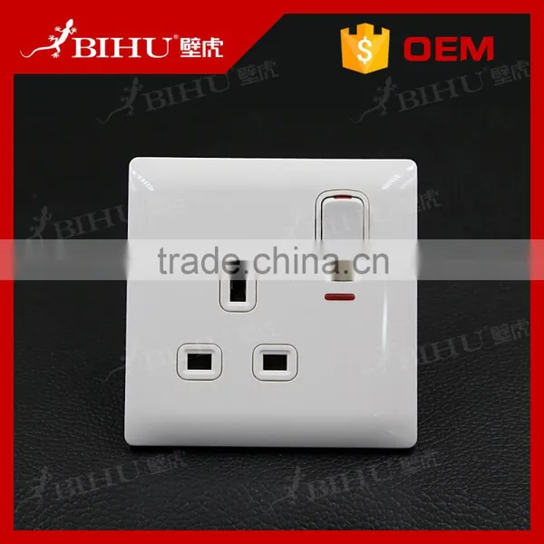 China Factory OEM White PC 2 Pin Electrical Switch Sockets for Home photo-4