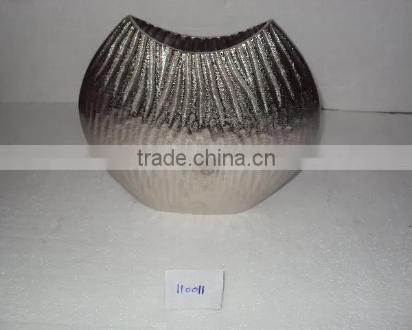 Aluminium Vase Curve Shape
