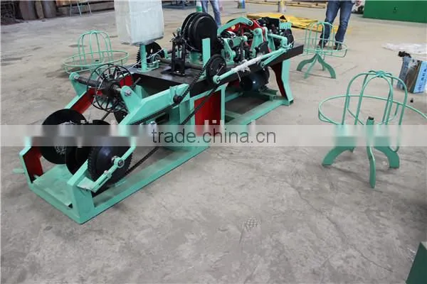 1.6mm Steel Wire Positive and Negative Twisted Barbed Wire Machine photo-3