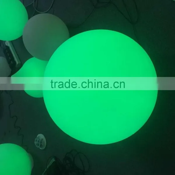 Solar Powered Giant RGB Plastic Flowing LED Light Ball With 16 Colors Change photo-2