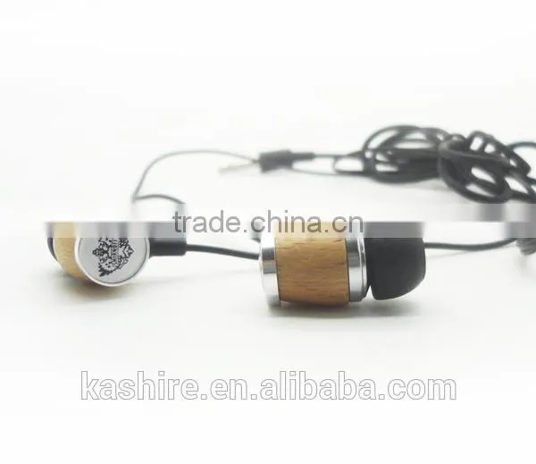Best Selling Economical Cute Wooden Ear Phone photo-2