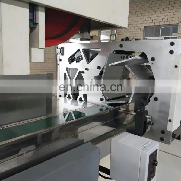 Automatic Jumbo Roll Maxi Roll Paper Cutting Machine photo-4