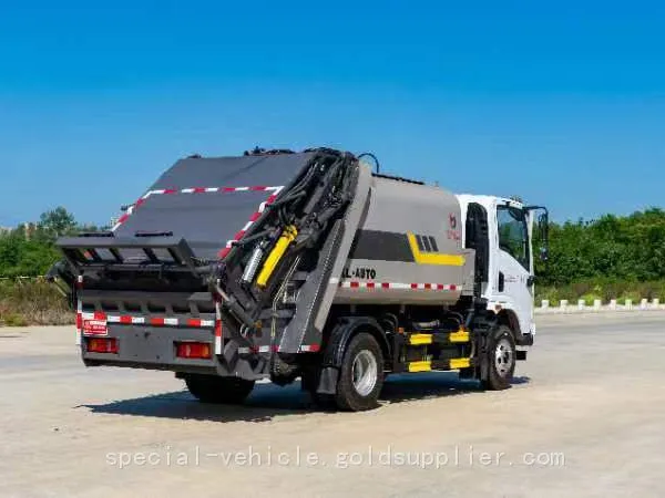 Compression Garbage Truck Large Volume Rear Hanging Bucket Garbage Collection Truck Self-loading and Self-unloading photo-5