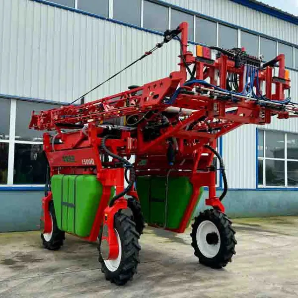 Huaxi1500Qself-propelled Boom Sprayer Corn Sprayer photo-2