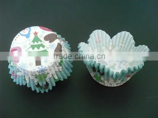 Christmas Tree Cake Cases Christmas petal baking cups cupcake liners cases