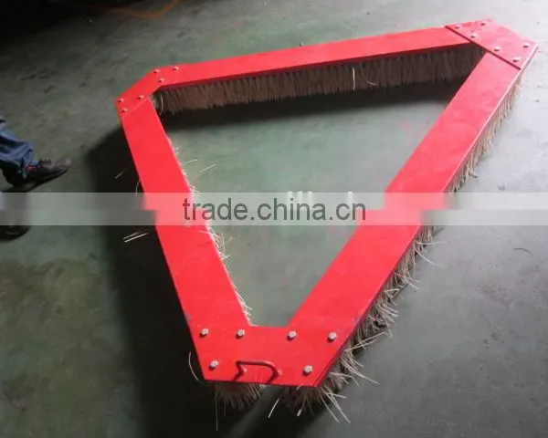 Triangular Brush for Artificial Grass Installation photo-3