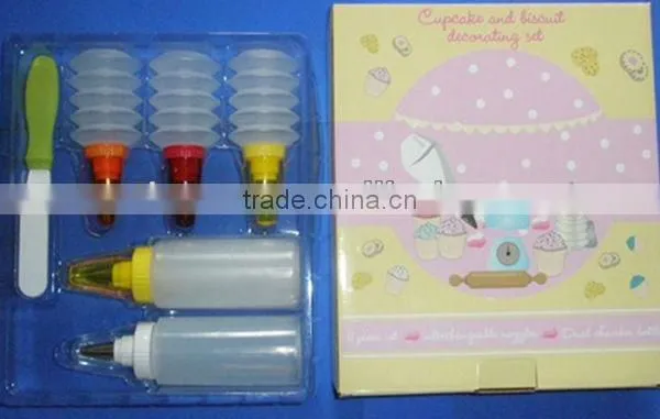Cookie & cupcake decorating set