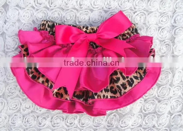 2016 Wholesale Cute Kids Wear Satin Ruffle Diaper Cover, Fancy Design Children Wear Satin Bloomer for Sale photo-4