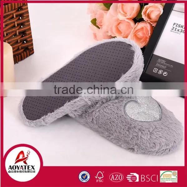 Hot Selling Nice and Warm Grey Heart Point Fashion Slippers photo-4