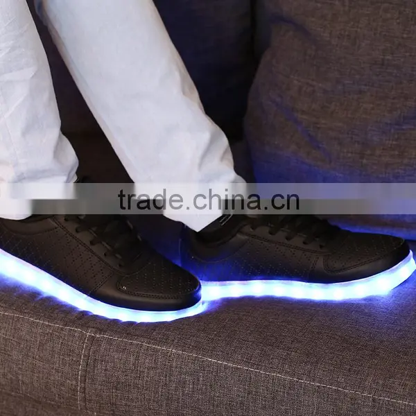 Factory Price Wholesale USB Charge Adults LED Shoes/LED Light up Shoes Sneaker photo-2