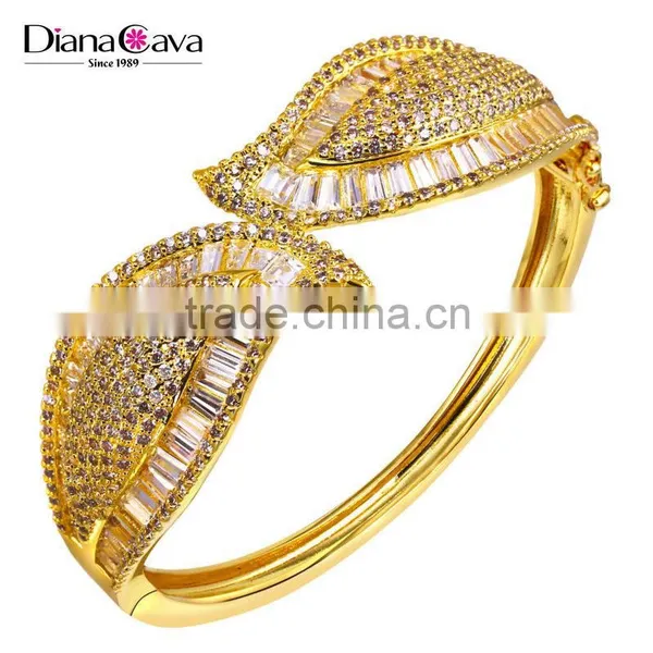 Exclusive Design Com Baguette Cut CZ New Bridal Jewelry Leaf Shape Bangle photo-2