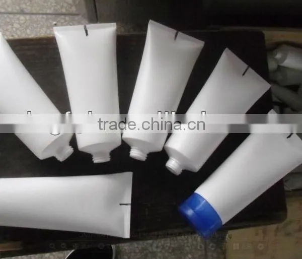 XF-GF Two Colors of Tooth Paste Filling Machine photo-2