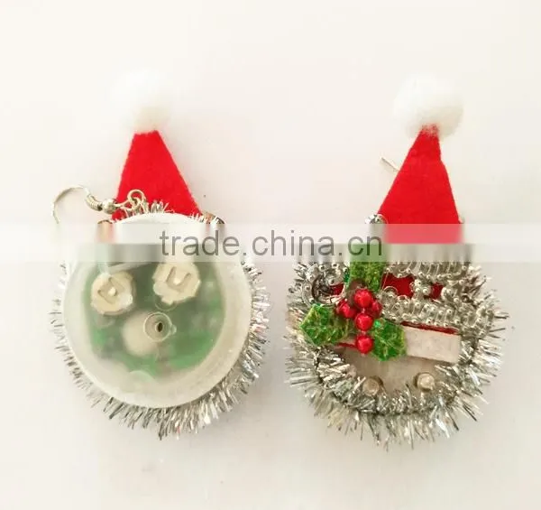 Yiwu Handmade Silver Wreath Hat Design Customized Christmas Led Earrings photo-2