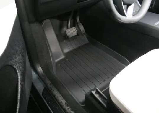 OEM Standard 25 Model Y Juniper floor mat. Mold injection