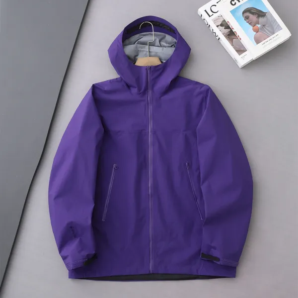 Outdoor Sports Women's Waterproof Golf Fashionable Jacket and Raincoat photo-2