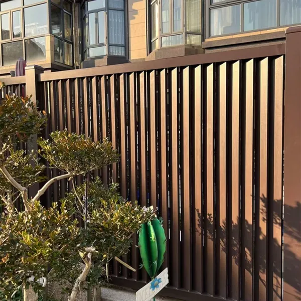 Wrought Iron Fence 1.0m High 2.4m Wide Pre-Assembled With Gate Hinges photo-2