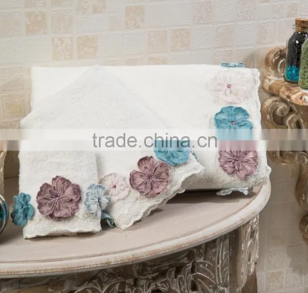 ANTHYLLIS HANDMADE FLORAL TOWEL