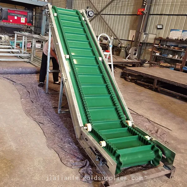 Inclined Cleated Conveyor With Hopper for Material Handling and Sorting photo-4