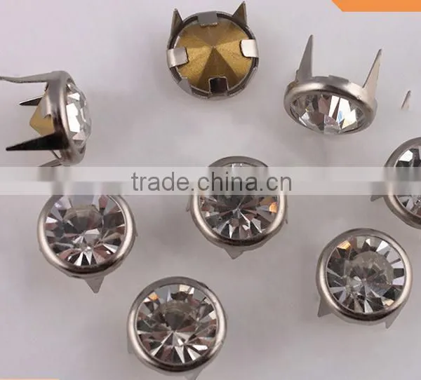 Sedex Audited Factory 2 Pillar Metal Rhinestone Nail Prong Studs photo-4