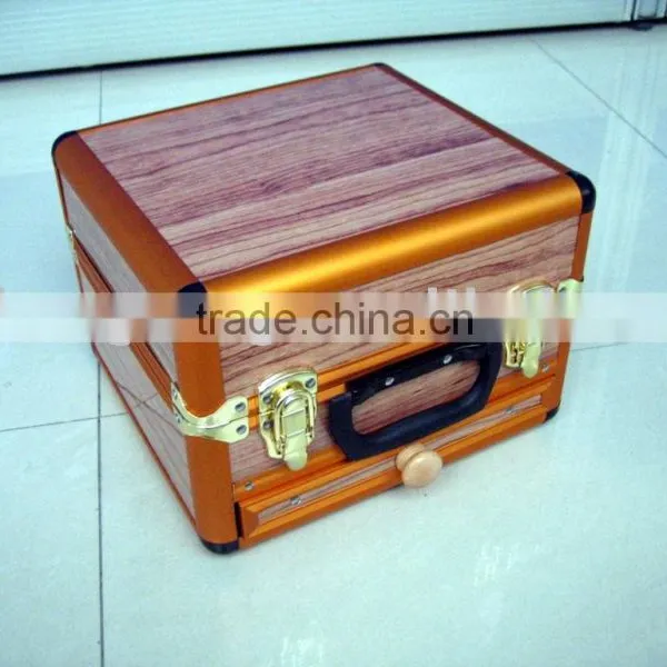 Aluminum Tool Case--with Coloured Aluminum Frame