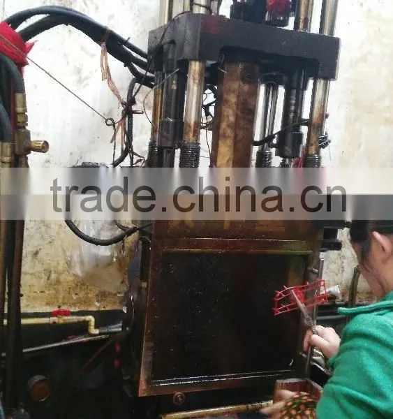 Pyrotechnics Plastic Ring Cap Injecting Machine photo-2