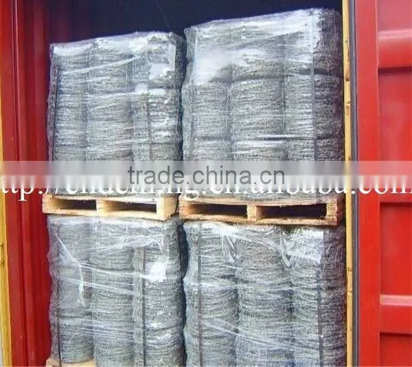 Anping Deming Factory Hot Sales Hot Dipped Galvanized Barbed Wire For Farm Or Pasture Boundary photo-6