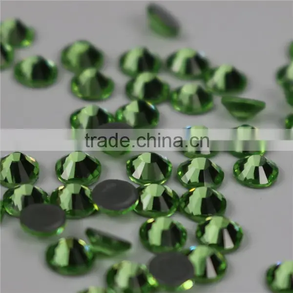 Top Quality Wholesale Light Green Flat Back Hotfix Rhinestones for Bags Saree Weddingdress photo-3