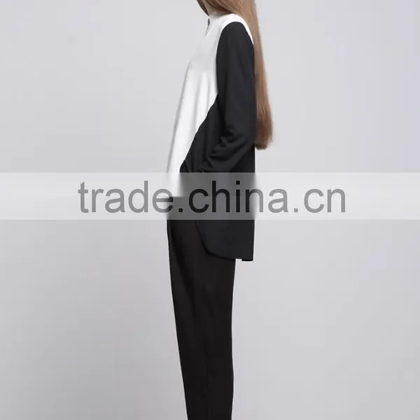 Black and White Woman Winter Blouse photo-4