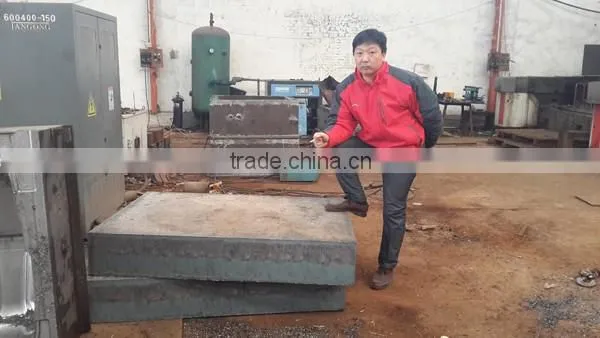 HDPE Palstic Road Barrier Blow Mould photo-2