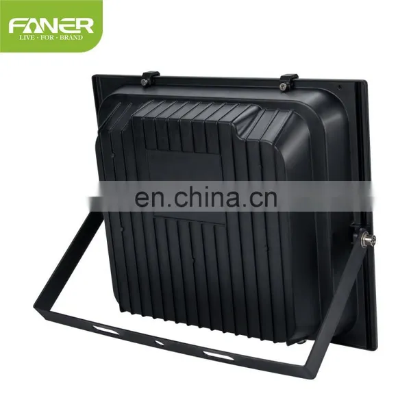 2020 New Design Only Use Mono. Solar Panel 40w 60w 100w 200w 300w Ip65 Outdoor With Sensor Solar Led Flood Light photo-5