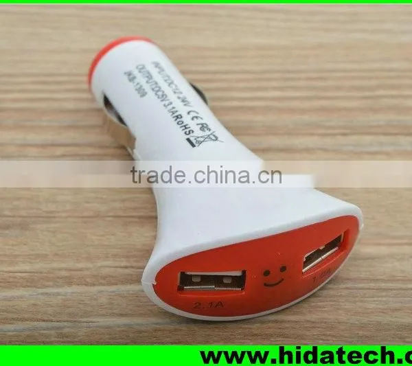 Christmas Promotional Dual Usb Electric Car Charger Adapter for Iphone in Fanshaped With Smile Face photo-3