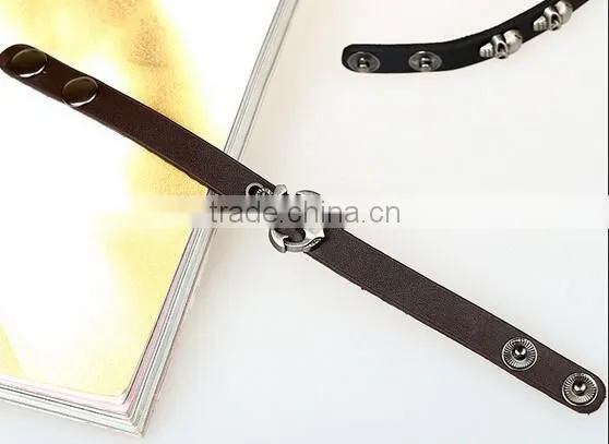 Cool Unisex Women Men Punk Wristband Metal Studded Leather Bracelet photo-3