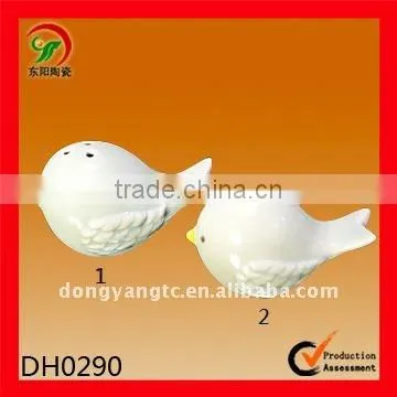 Ceramic Bird Salt and Pepper Shakers , Chicken Salt and Pepper Shaker photo-3