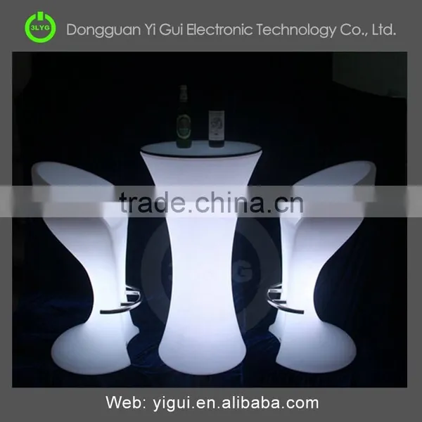 Event & Party Supplies Folding White Plastic Chairs photo-3
