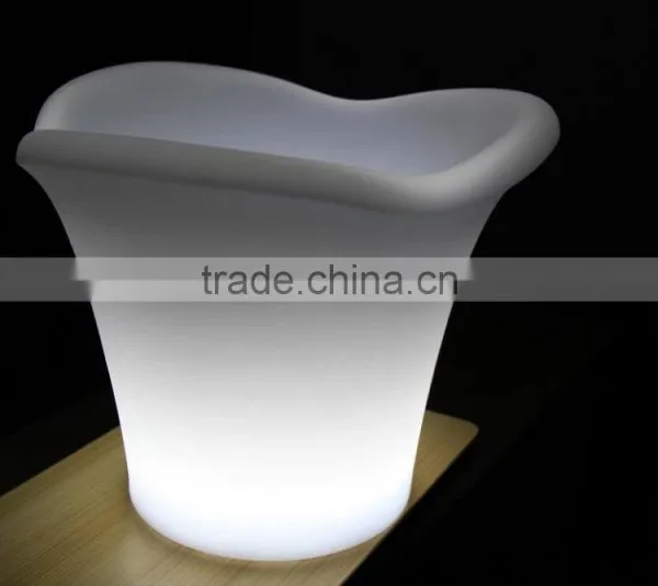 100% PE Plastic Luminous Led Plastic Flower Pot Furniture photo-6