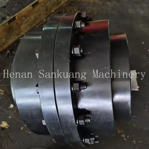 304 Stainless Steel Reducer Coupling with NPT Thread for Industrial Piping Systems