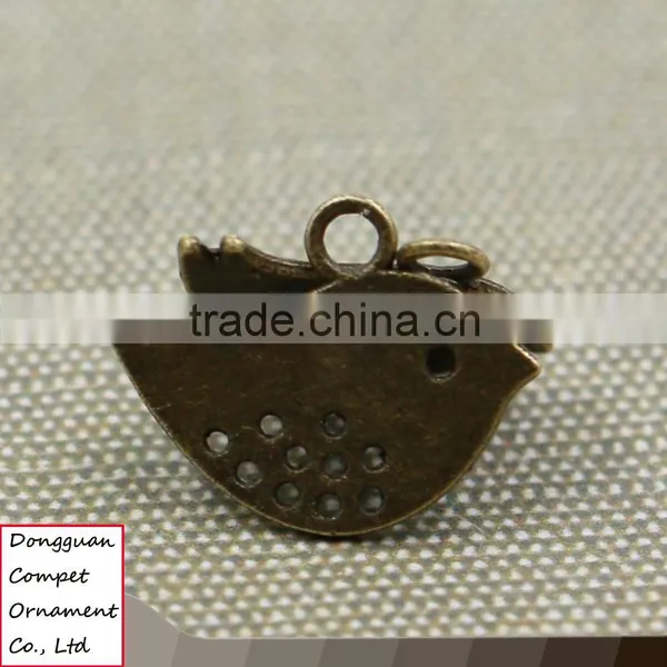 Wholesale Diy Jewelry Zinc Alloy Ancient Bronze Hollow Out Metal Bird Pendant photo-4