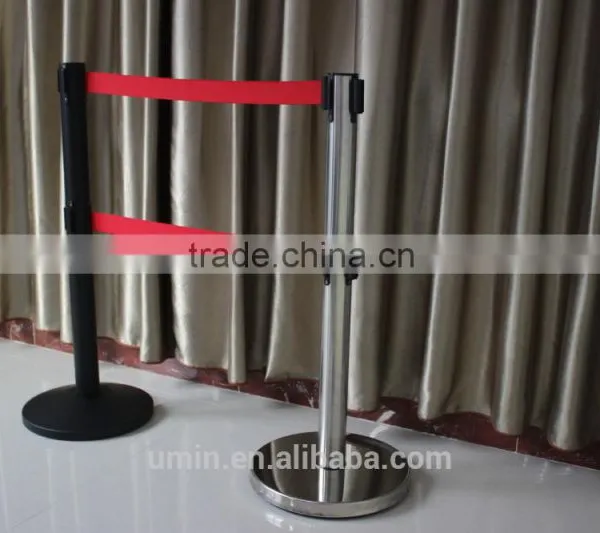 Retractable Queue Strap Barrier photo-3