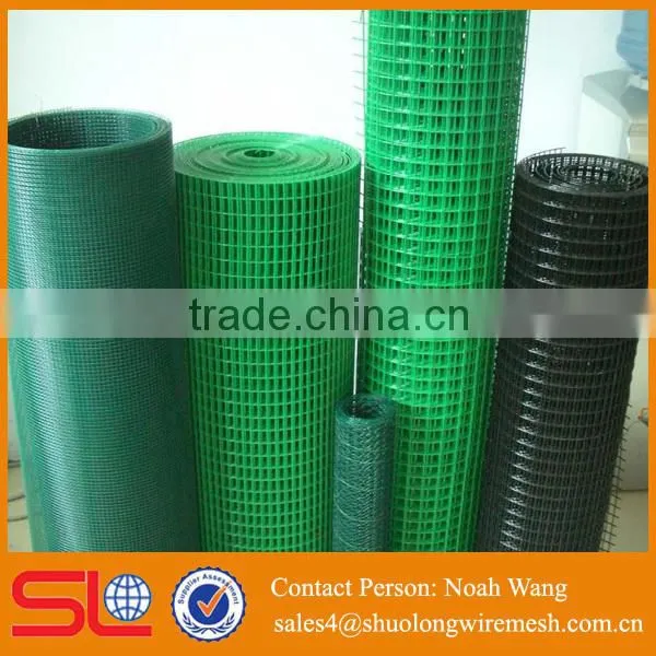 (Factory Direct) High Quality Galvanized and Green Pvc Coated 4x4 Welded Wire Mesh Fence photo-6